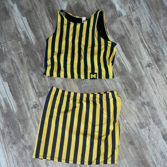 Michigan striped tank top - Picture 3 of 3